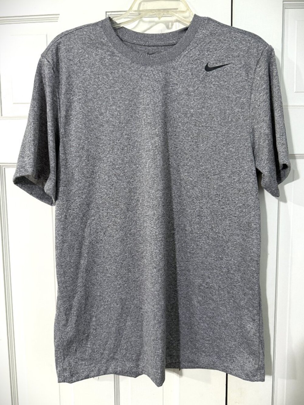 Nike Dri-Fit Tee Shirt Carbon Heather (DV7299-091 ) Men’s Size Medium        NWT
